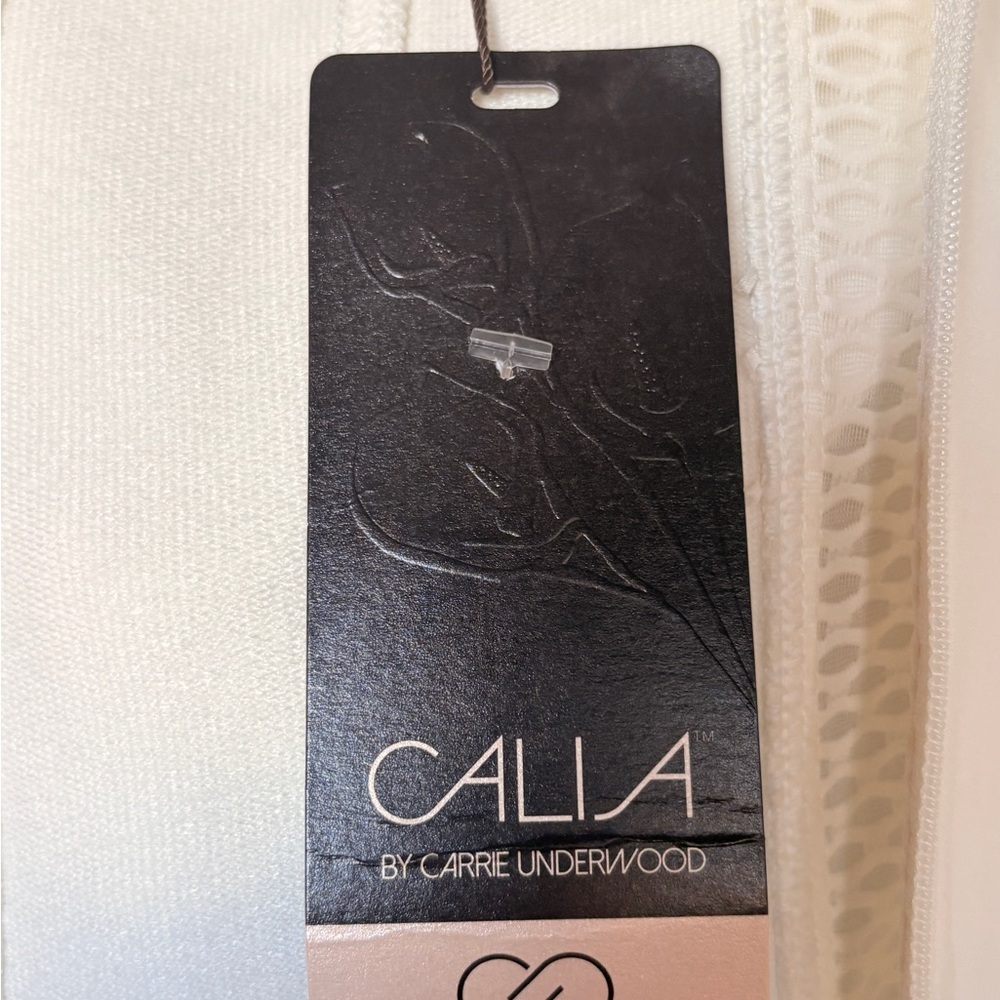 NWT CALIA by Carrie Underwood Cream Sleeveless Top - Picture 5 of 11
